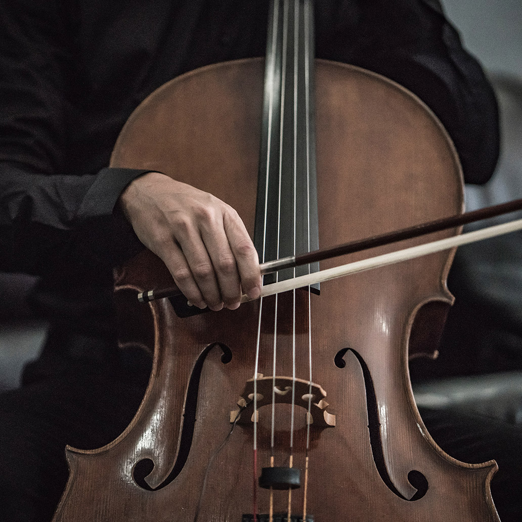 Hra na violoncello